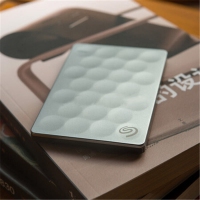 昆明电脑批发 希捷（Seagate） Ultra slim新睿致USB3.0 移动硬盘1TB/2TB 9.6mm超薄版 数据恢复服务