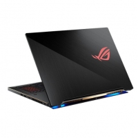 ROG 冰刃3SPlus 17.3英寸 144Hz 3ms 防炫光雾面屏游戏笔记本电脑 冰刃3SPlus i7-8750H/RTX2080 144Hz 3ms 72% 24G 1TB SSD